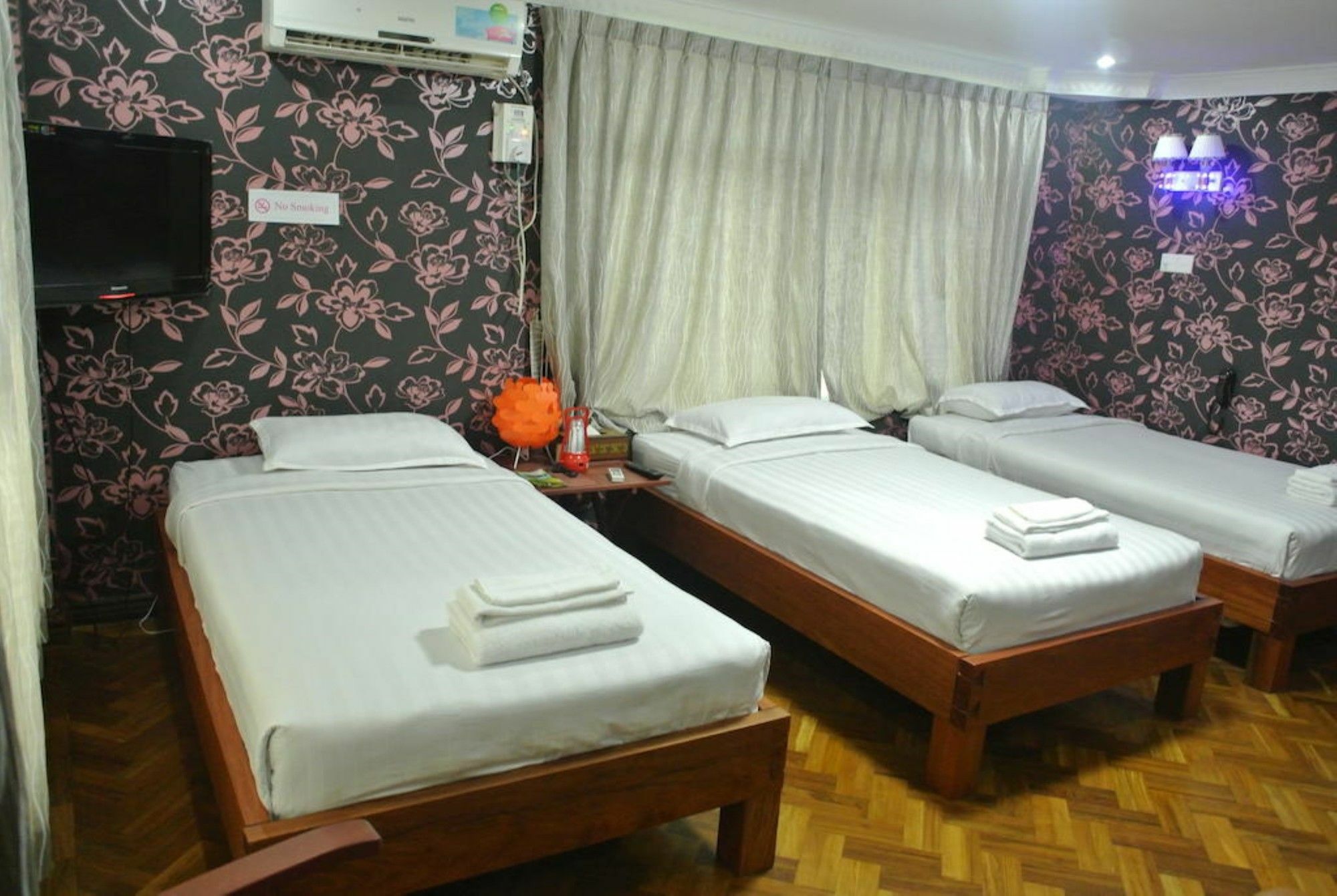 Yaewaddy Motel Gyogon Esterno foto